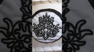 Аппликация на сумку - вышивка в технике сажение по бели.