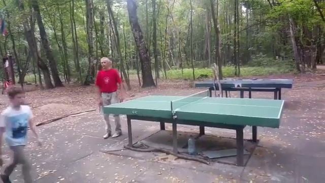 Настольный теннис. Топ-спины справа и простые удары слева смотреть онлайн