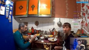 Ласка смотрит Грибабаса