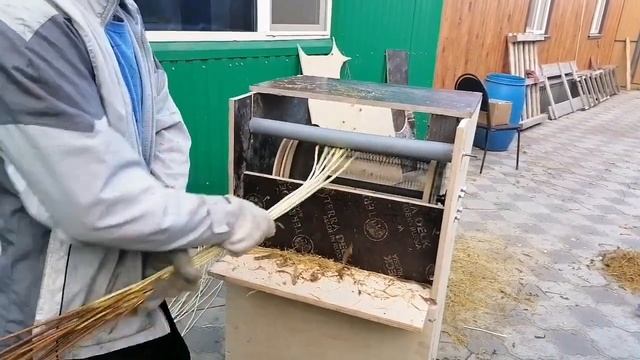 Окорочный станок для окариванья лозы ивы. тел 89379708590