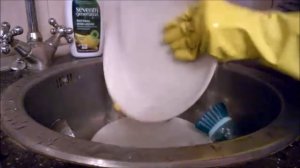 Моем посуду вместе / Современная хозяйка