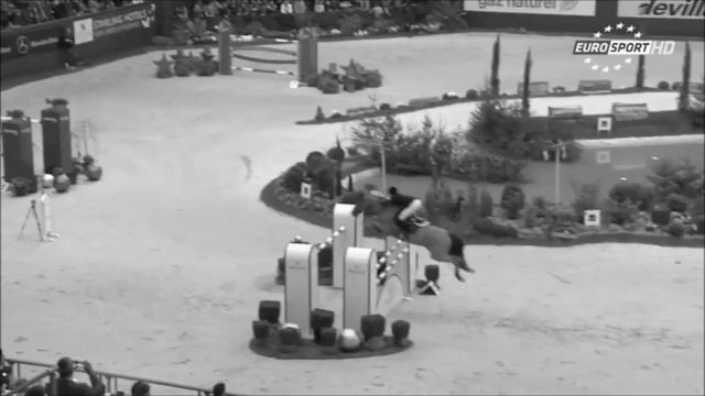 Wrecking Ball- Equestrian смотреть онлайн