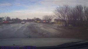 Саратов, Песчано-Уметский тракт, не прошло и года после ремонта. Апрель 2018