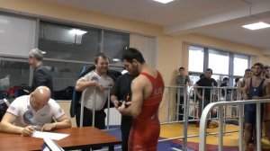 Взвешивание борцов,чемпионат Дагестана, весовая категория до 70 кг.