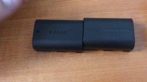 Аккумуляторная батарея на камеру Canon 5D Mark 3. Обзор.