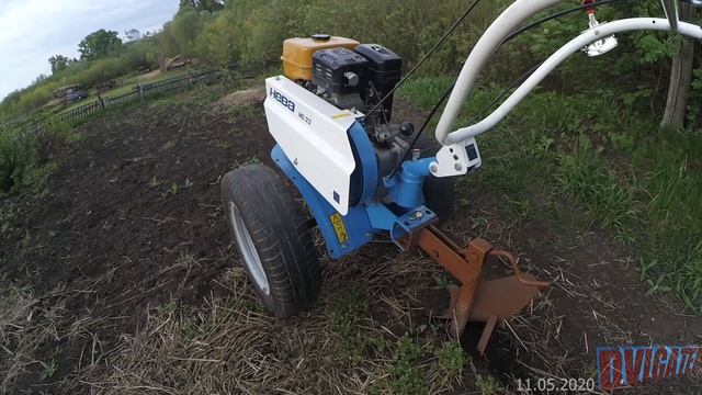 Вспашка на ВАЗовских колесах не удалась. Вспашка на родных колесах. Мотоблок Нева МБ23 смотреть онлайн