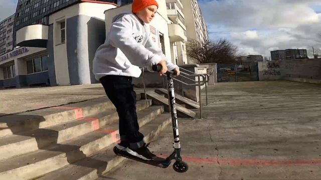 Толян Семёнов смотреть онлайн