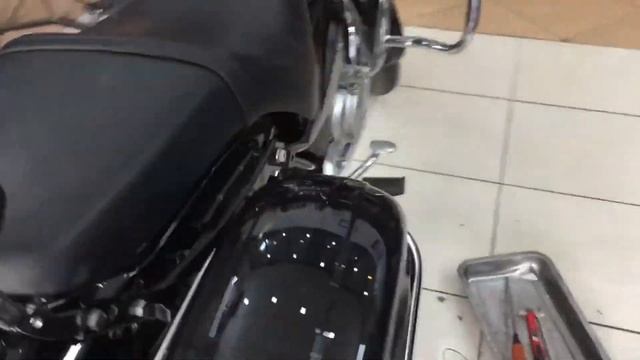 Honda Shadow 150cc Gắn Cặp Thùng Hông Tích Hợp Xi Nhanh - vnride chia sẻ