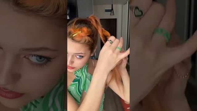 Причёски с трендовой повязкой? для настоящих модниц смотреть онлайн