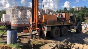 Мистолово, Всеволожский район, Ленинградская область. Глубина скважины 69 метров, дебит 2,5 м3/ч.