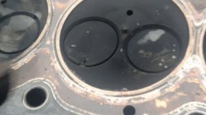 cat  .  не развивает мощность . дымит .  глохнет при малых нагрузках.   одна из вощможных причин.
