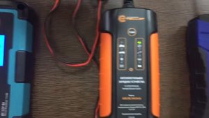 Обзор зарядных устройств для автомобильных аккумуляторов Goodyear / Hyundai / Агрессор