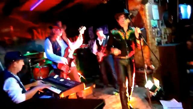 Концертный клип "Твой поезд ушел" смотреть онлайн