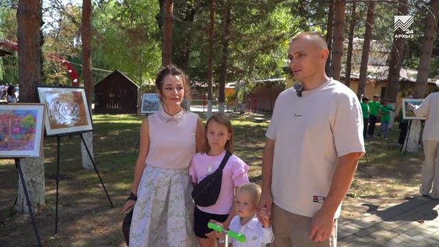 Два фестиваля — «Время чудес» и «Семья года» — прошли на «Зеленом острове» в Черкесске
