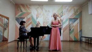 Русская народная песня «По улице мостовой» в обработке Веры Городовской.