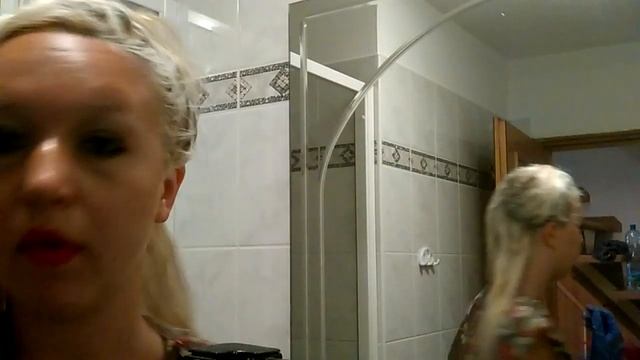 почему пришлось коротко обстричь волоси?как я осветляла порошком волоси,доводя их до белого цвета смотреть онлайн