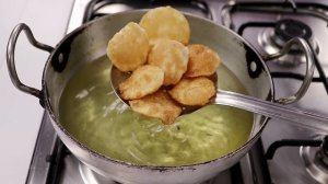 सबसे आसन तरीका रोड जैसी पानी पूरी बनाने का -  puchka pani puri golgappa recipe - cookingshooking