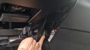 OBD2 DS7 CROSSBACK ОБД 2 ДС7 КРОСБЕК ОБД2 РАСПОЛОЖЕНИЕ LOCATION OBD2 МЕСТОНАХОЖДЕНИЕ РАЗЬЕМА ОБД2