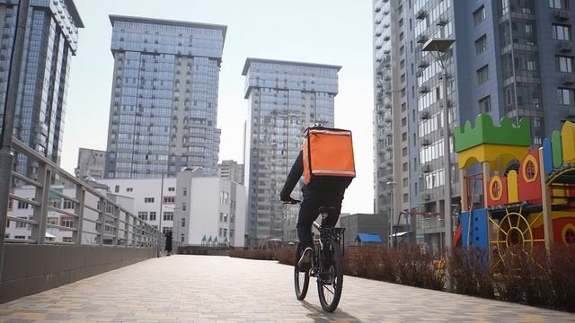 СТРАХ АТАКУЕТ! — ТОПЛЕС