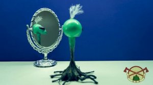 Инопланетянин и снежный человек. Поделки, самоделки своими руками из дерева и  корней деревьев .