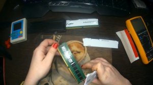 Установка радиаторов оперативной памяти