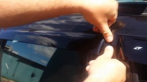 Установка дефлекторов на Renault Duster Рено Дастер