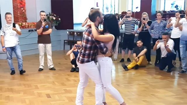 Kristofer & Cristina - Kizomba Fusion - After Class in Katowice - Poland смотреть онлайн