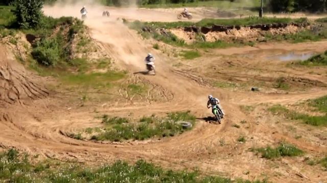 Покатушки на кроссовом треке смотреть онлайн