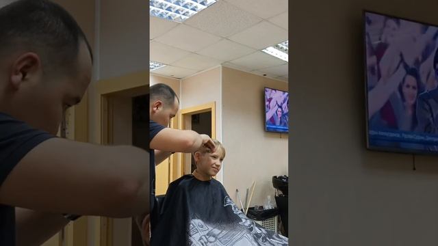 ???Классическая детская стрижка в базе полубокса ??? смотреть онлайн