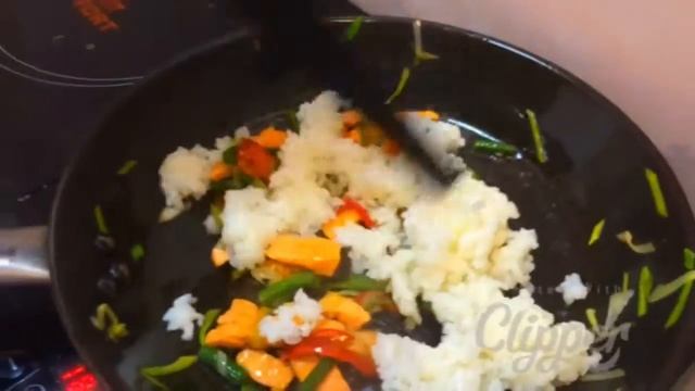 Рис с лососем в устричном соусе смотреть онлайн