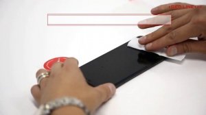 Правильная наклейка защитного стекла - RedLine