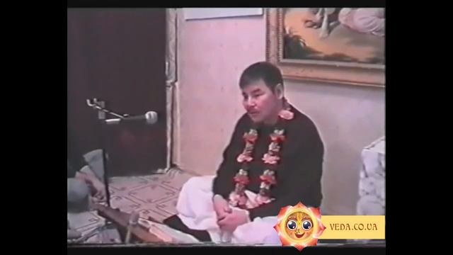 Лакшми Нараяна дас - ШБ 1.17.30 Природа великих личностей смотреть онлайн