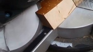 Пила с протяжкой Метабо KGS216M