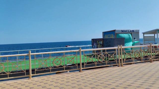 Алушта сегодня/Состоялся ли сезон? 🌅Опрос местных на злободневную тему/12.08.2023. смотреть онлайн