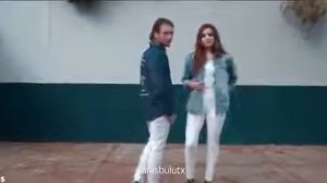 Арас Булут Инемли и Ханде Эрчел в рекламе Defakto