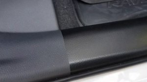 Защита деталей салона от царапин на Toyota RAV4 пятого поколения,часть 1