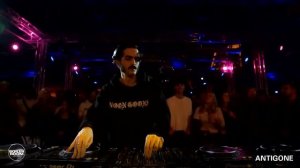 Antigone | Boiler Room Dehors Brut