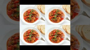 Гуляш с подливкой из мяса говядины и свинины.Овощи тушёные.Gulas meso svinina.paprika.ням.🤤😋