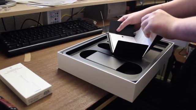 Retina MacBook Pro Late 2013 Unboxing смотреть онлайн