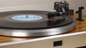 Elvis Presley & Royal Philharmonic Orchestra - Fever -- ITT HiFi 8015 + Audio Technica AT VM540ML