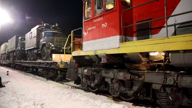 Эшелоны с военной техникой отправились из Амурской области в Белоруссию смотреть онлайн