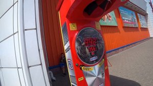 Удар по груше силомер-боксер? Аттракцион для измерения силы удара #силомер #busines #груша #удар