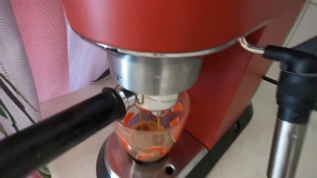Тест приготовления кофе delonghi 685 dedica 22.07.2021 смотреть онлайн