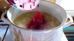 Лёгкий  борщ из молодой свёклы "Ботвинья". Летний ароматный свекольник