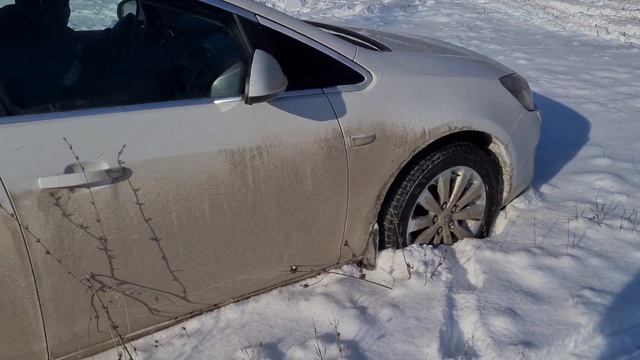 Дрифт на OPEL ASTRA J 1.6 TURBO смотреть онлайн