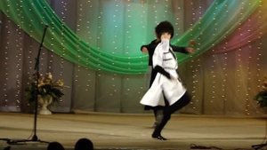 шуточный чеченский танец