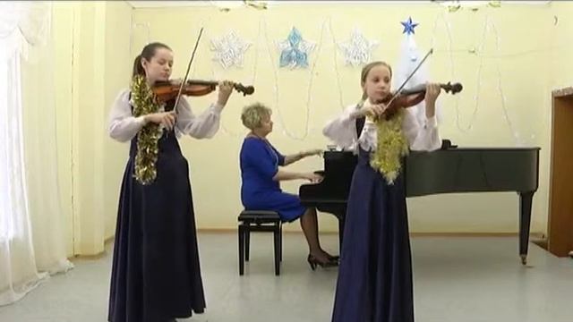 Саша Чернякова, Лиза Холстинина смотреть онлайн