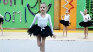 "Ленька енька" танец гимнасток. Ёлка 25.12.2014 г  "Сибиряк"