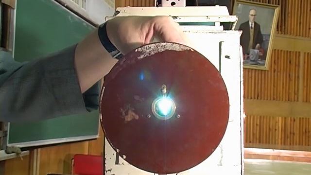 Реальный опыт Юнга - набор демонстрационных экспериментов