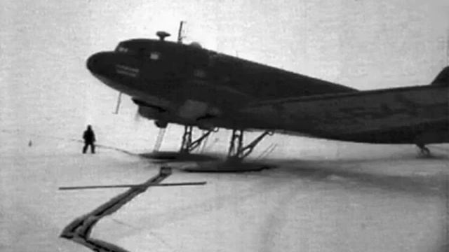 Дырка на Северном полюсе: снимки с спутника ESSA-7. Вход в нижние, поземные миры (полую землю)? смотреть онлайн